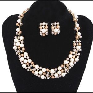 Pearl necklace set